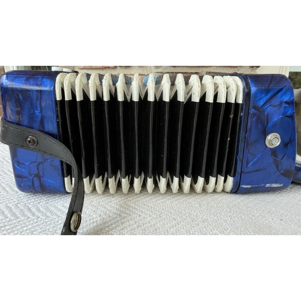 Vintage First Act Discovery Children Blue Accordion Good Condition Great Sound